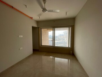 Bedroom in 2 BHK Apartment at Andheri West – for Sale