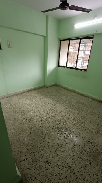 Room in 2 BHK Apartment at Lok Upvan Apartment Phase 2, Vasant Vihar – for Sale