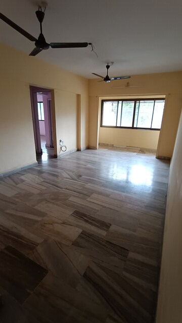 2 BHK Apartment For Sale in Lok Upvan Apartment Phase 2, Vasant Vihar
