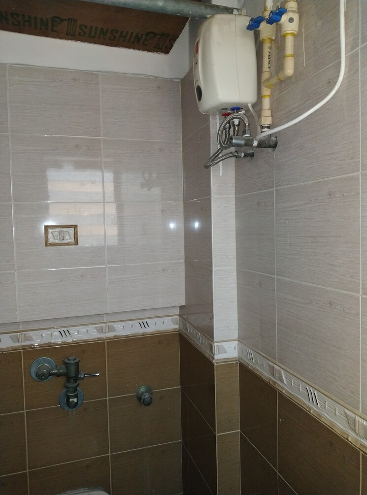 Bathroom, galaxy-heights-chs 2 Bedroom 800 Sq.Ft. Apartment In Airoli Navi Mumbai 7321175