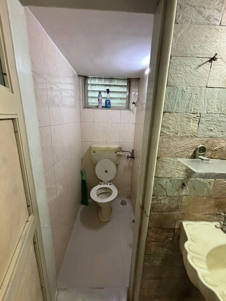 Bathroom, ganaraje-chs 2 Bedroom 700 Sq.Ft. Builder Floor In Mulund East Mumbai 7321257