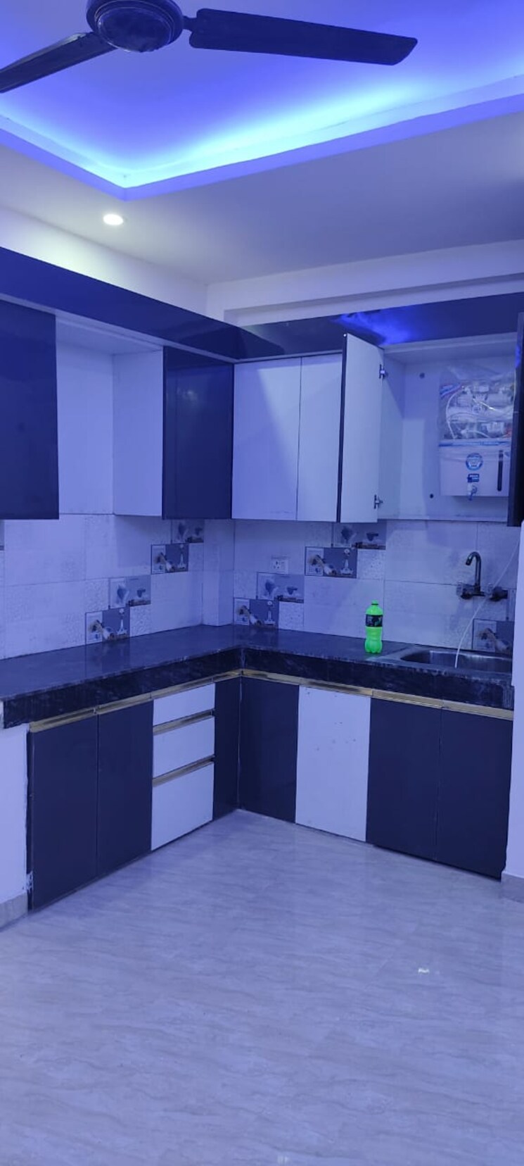 Kitchen, yam-dream-homes 3 Bedroom 1400 Sq.Ft. Builder Floor In Sector 75 Noida 7321434