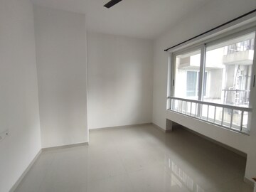 Room in 1.5 BHK Apartment at Marathon Vega, New Panvel – for Sale