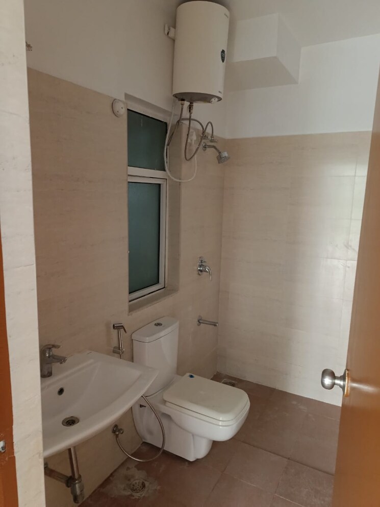 Bathroom, dlf-westend-heights-new-town 3 Bedroom 1666 Sq.Ft. Apartment In Akshayanagar Bangalore 7321636