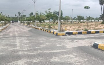 Plot For Sale in Peerzadiguda