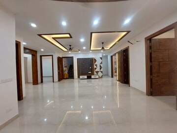 Living Room in 4 BHK Builder Floor at Sector 28 – for Sale