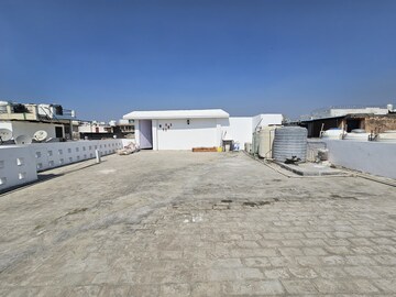 Terrace in 3 BHK Builder Floor at Green Fields Colony – for Sale