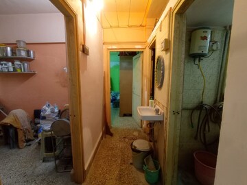 Room in 1 BHK Apartment at Shree Ganesh CHS Borivali, Borivali East – for Sale