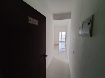 Building Lobby in 3 BHK Apartment at Signature Global Synera, Sector 81 – for Sale
