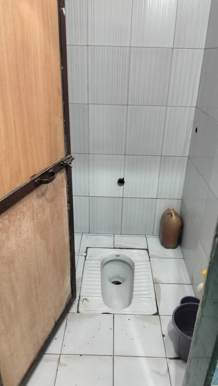 Bathroom, om-mangal-murti 1 Bedroom 375 Sq.Ft. Apartment In Nalasopara East Mumbai 7322494