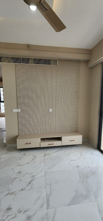 Room in 3 BHK Apartment at M3M Heights, Sector 65 – for Sale