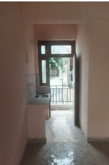 Room in 1.5 BHK Builder Floor at Sector 48 – for Sale