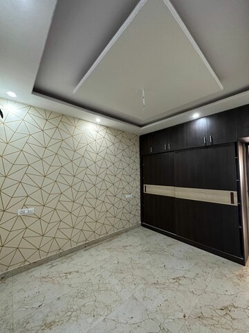 Room in 3 BHK Apartment at Dhakoli Village – for Sale