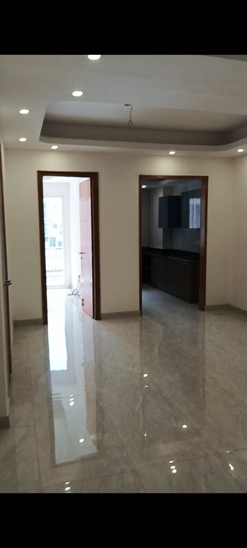 Room in 3 BHK Builder Floor at Fidato Honour Homes, Sector 89 – for Sale