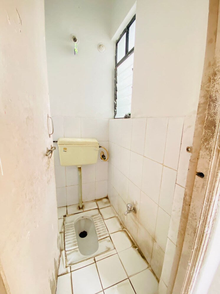 Bathroom, eisha-bella-vista 1 Bedroom 550 Sq.Ft. Apartment In Kondhwa Pune 7323013