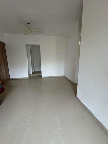 Building Lobby in 1.5 BHK Apartment at Lodha Casa Rio, Dombivli East – for Sale
