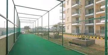 Swimming Pool in 2 BHK Apartment at Signature Global Synera, Sector 81 – for Sale