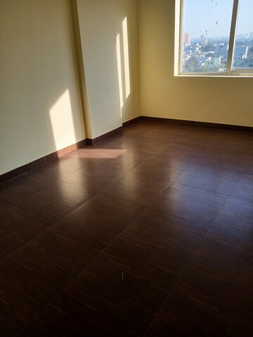 Room in 2 BHK Apartment at Signature Global Synera, Sector 81 – for Sale
