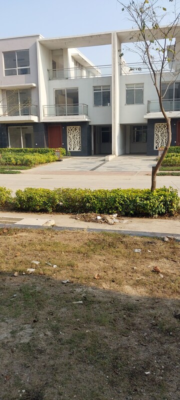 Balcony in 4 BHK Villa at Godrej Golf Link Villas, Sector 27 Yamuna Expressway – for Sale