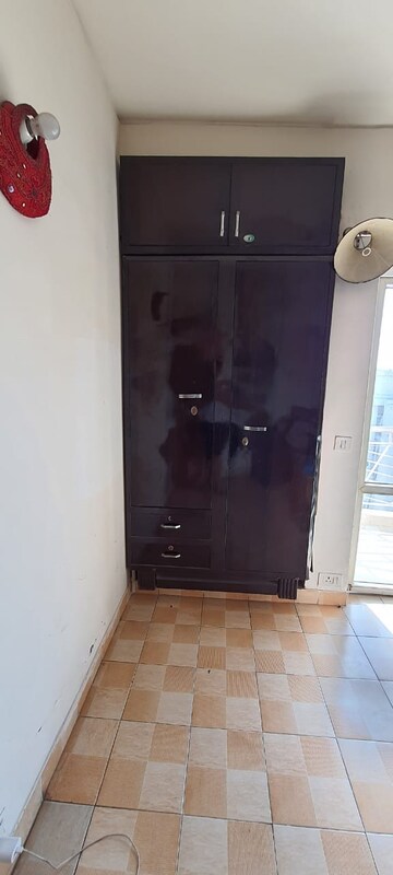 Furnished Amenities in 3 BHK Apartment at BPTP Princess Park, Sector 86 – for Sale