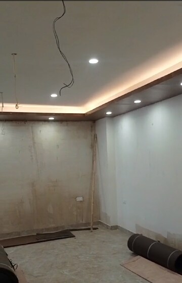 Furnished Amenities in 4 BHK Builder Floor at Raj Nagar Extension – for Sale
