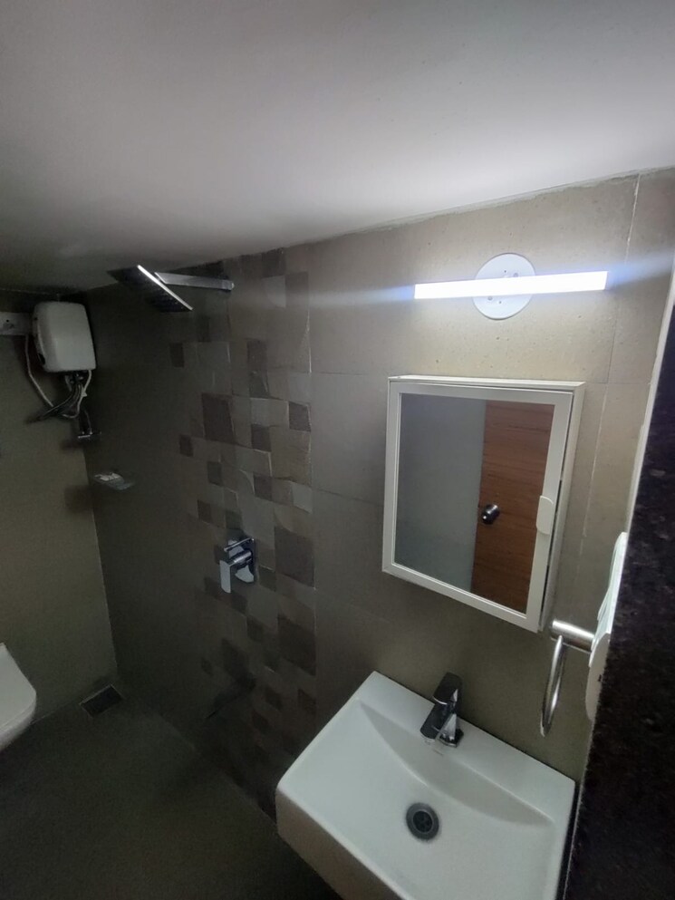 Bathroom, manika-apartment 2 Bedroom 710 Sq.Ft. Apartment In Jogeshwari East Mumbai 7323742