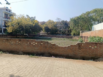  Plot For Sale in Jankipuram