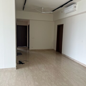 Room in 4 BHK Apartment at M3M Latitude, Sector 65 – for Sale