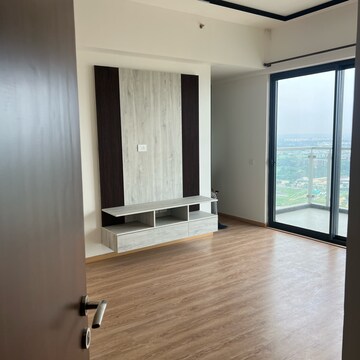 Room in 4 BHK Apartment at M3M Latitude, Sector 65 – for Sale