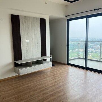 Room in 4 BHK Apartment at M3M Latitude, Sector 65 – for Sale