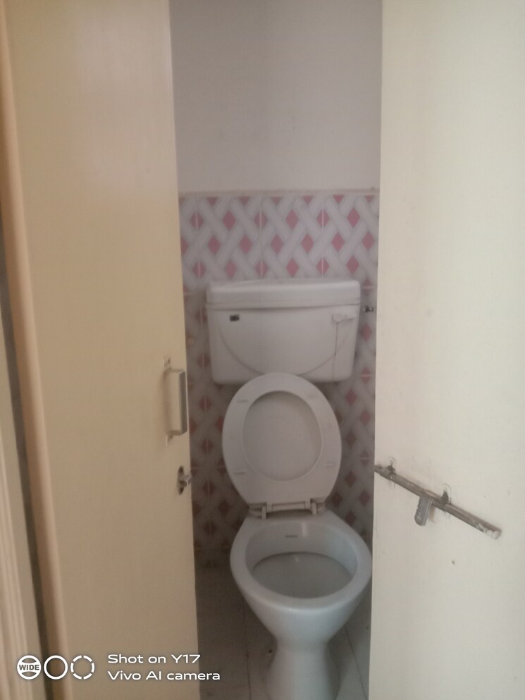 Bathroom, kapper-prestige-chs 1 Bedroom 650 Sq.Ft. Apartment In Dhanori Pune 7324004