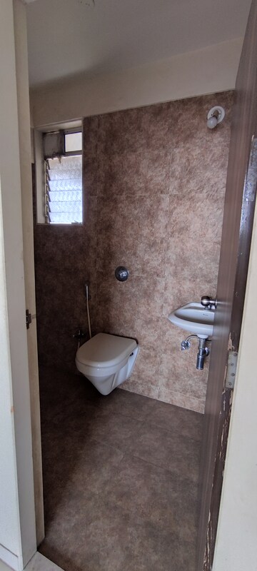 Furnished Amenities in 2 BHK Apartment at Vishesh Balaji Symphony Phase 3, New Panvel – for Sale