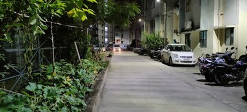 Parking in 2 BHK Apartment at Gomti Nagar – for Sale