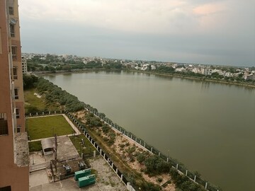 Swimming Pool in 2 BHK Apartment at Gomti Nagar – for Sale