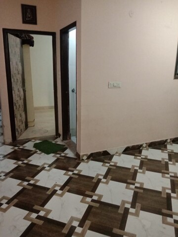 Room in 2 BHK Builder Floor at Dwarka Mor – for Sale