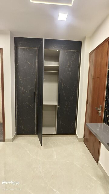 2 BHK Builder Floor For Sale in Lajpat Nagar