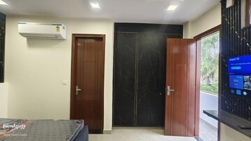 Room in 2 BHK Builder Floor at Lajpat Nagar – for Sale