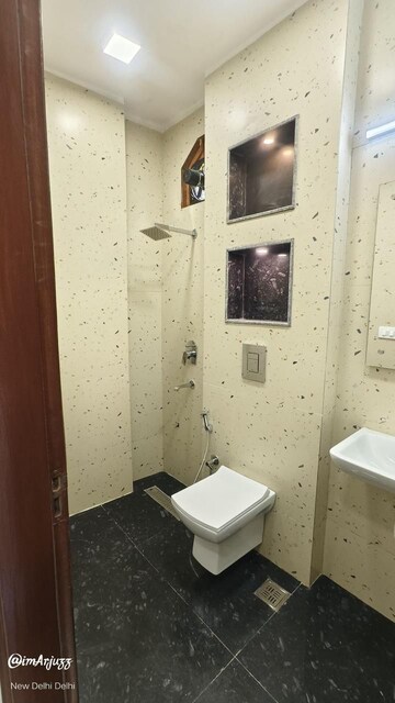 Bathroom in 2 BHK Builder Floor at Lajpat Nagar – for Sale