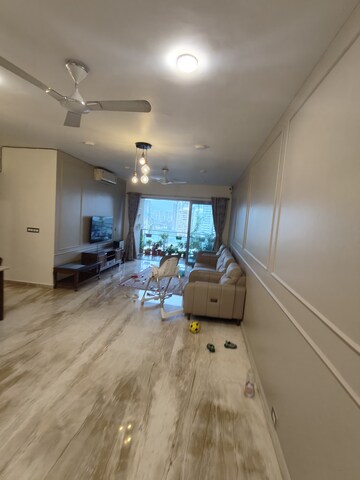 Room in 3 BHK Apartment at Imperial Heights Goregaon West, Goregaon West – for Sale