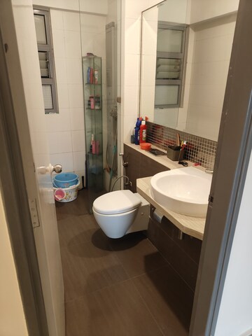 Bathroom in 3 BHK Apartment at Imperial Heights Goregaon West, Goregaon West – for Sale