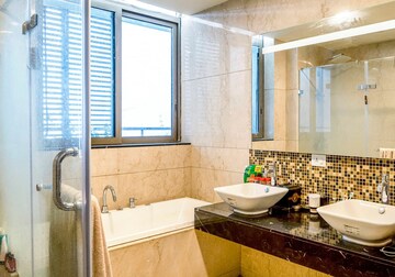 Kitchen in 4 BHK Apartment at M3M Golf Estate, Sector 65 – for Rent
