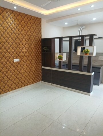 Room in 4 BHK Independent House at Dhakoli Village – for Sale