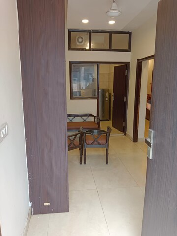 Room in 2 BHK Builder Floor at Lajpat Nagar – for Rent