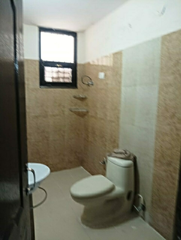 Bathroom, dhakoli 2 Bedroom 1200 Sq.Ft. Apartment In Dhakoli Zirakpur 7325170
