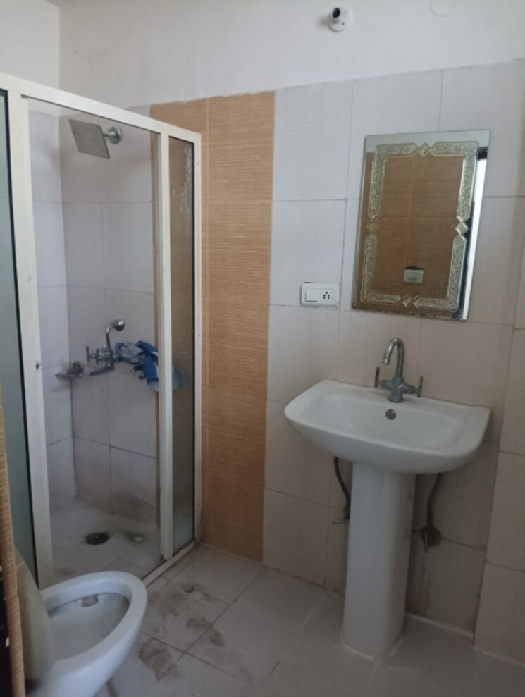 Bathroom, dhakoli 2 Bedroom 1200 Sq.Ft. Apartment In Dhakoli Zirakpur 7325170