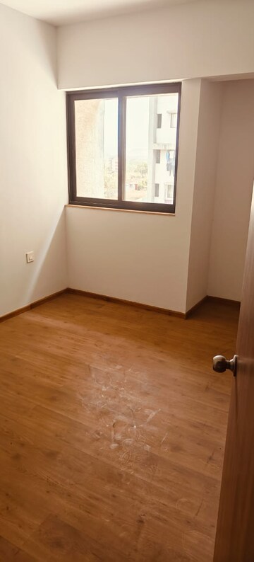 Room in 2.5 BHK Apartment at Lodha Palava City, Dombivli East – for Sale