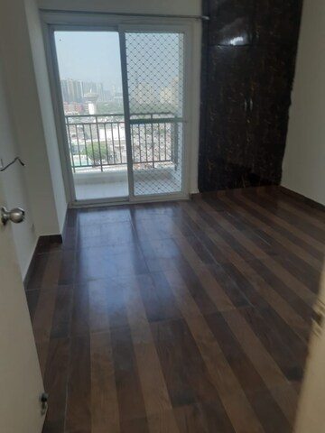 Room in 4 BHK Villa at Panchsheel Greens II, Sector 16 Greater Noida – for Sale