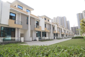 4 BHK Villa – Exterior View View at Panchsheel Greens II, Sector 16 Greater Noida - for Sale