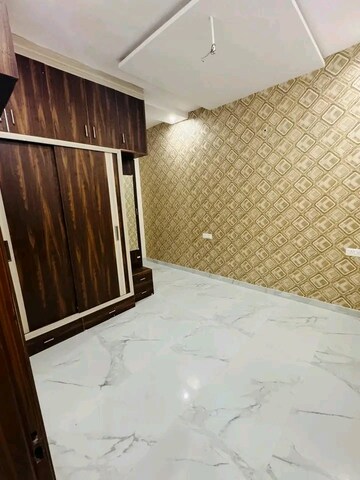 Room in 3 BHK Independent House at Sector 127 – for Sale