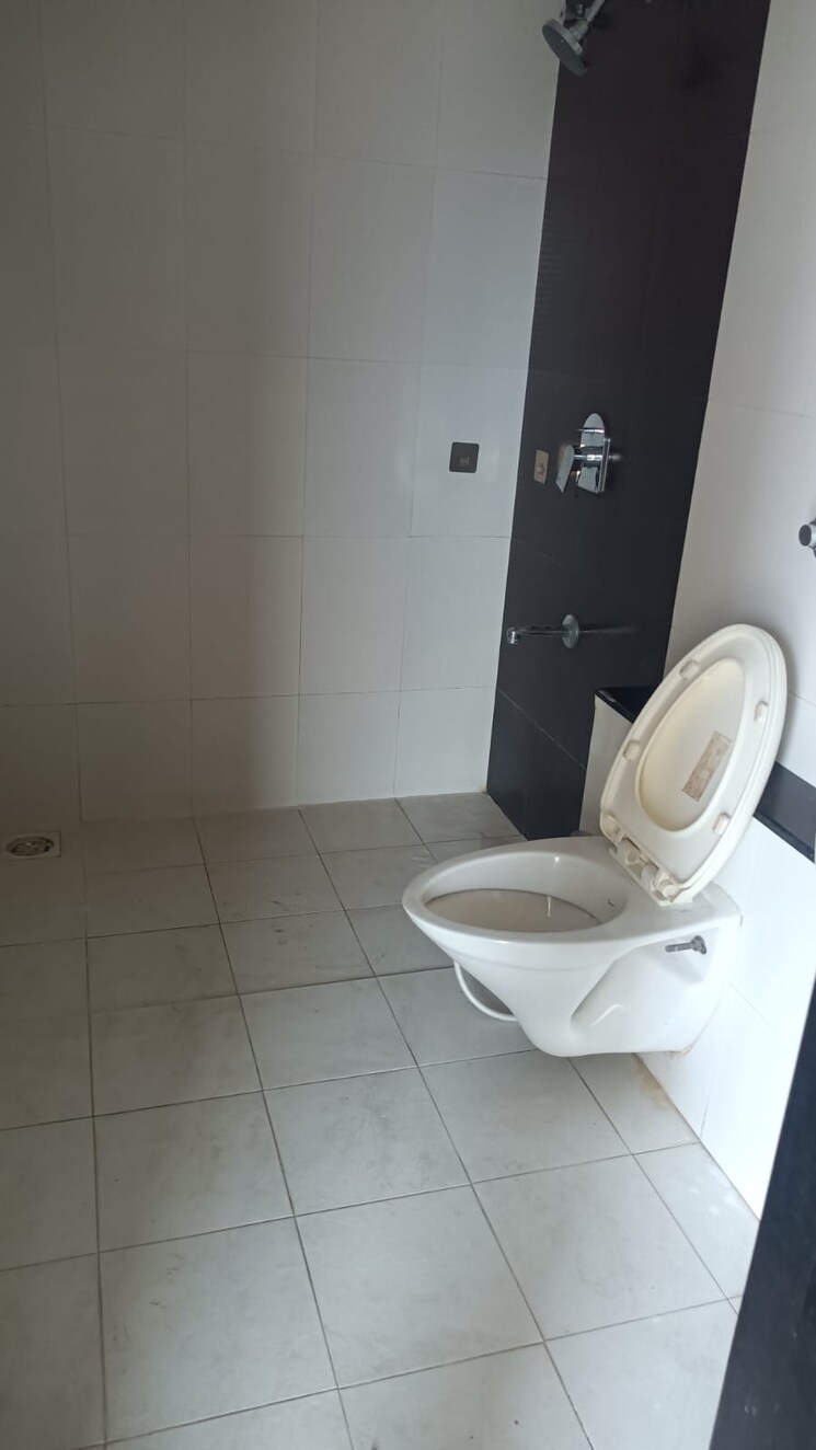 Bathroom, royal-enrich 2 Bedroom 1075 Sq.Ft. Apartment In Magarpatta City Pune 7326481